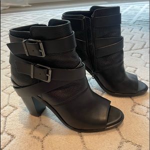 Gianni Bini 7.5 women’s bootie